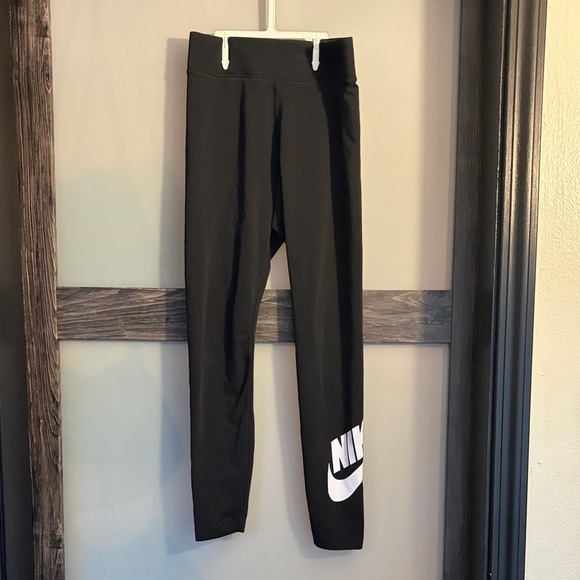 Nike Pants - Nike Kids Black Leggings with White Logo Size Medium